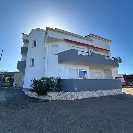 Apartment Karlo Novalja Bagian luar foto
